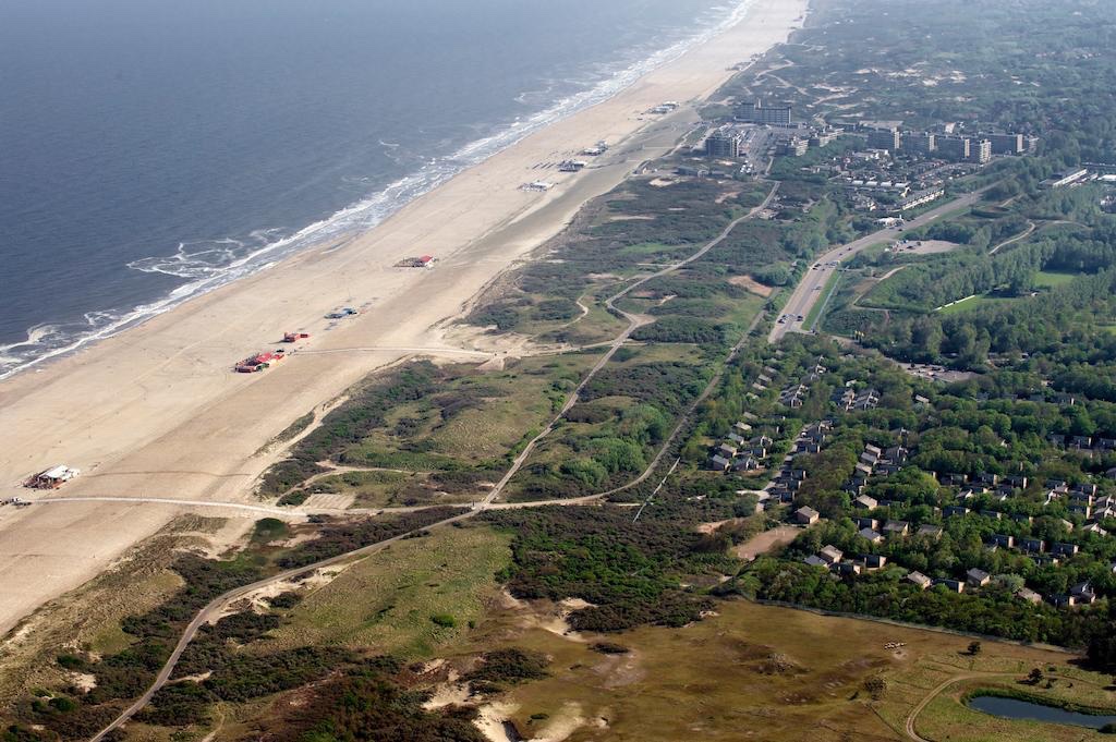 Tuin vakantievilla bij strand Kijkduin